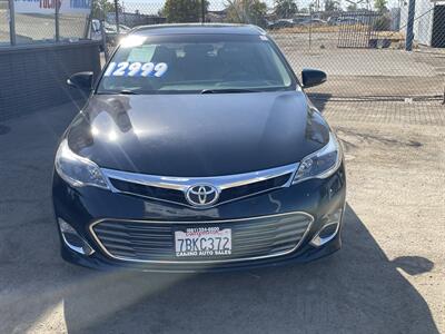 2013 Toyota Avalon XLE   - Photo 2 - Bakersfield, CA 93305