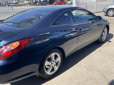 2004 Toyota Camry SLE V6   - Photo 5 - Bakersfield, CA 93305