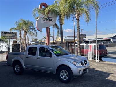 2012 Nissan Frontier SV V6   - Photo 3 - Bakersfield, CA 93305
