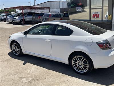 2008 Scion tC   - Photo 7 - Bakersfield, CA 93305