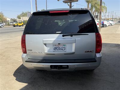 2010 GMC Yukon SLT   - Photo 5 - Bakersfield, CA 93305