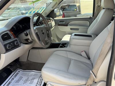 2010 GMC Yukon SLT   - Photo 7 - Bakersfield, CA 93305