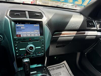 2017 Ford Explorer Limited - Photo 12 - Bakersfield, CA 93305