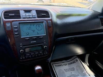 2005 Acura MDX Touring   - Photo 12 - Bakersfield, CA 93305