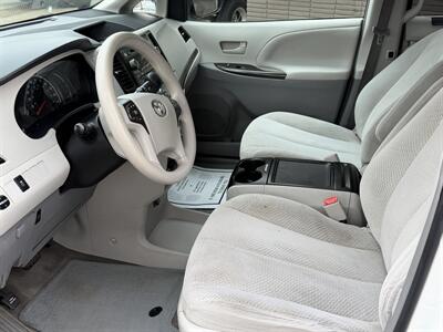 2013 Toyota Sienna LE 8-Passenger - Photo 8 - Bakersfield, CA 93305