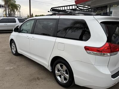 2013 Toyota Sienna LE 8-Passenger - Photo 6 - Bakersfield, CA 93305