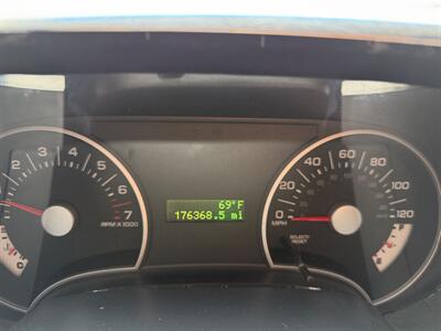 2010 Ford Explorer XLT   - Photo 11 - Bakersfield, CA 93305