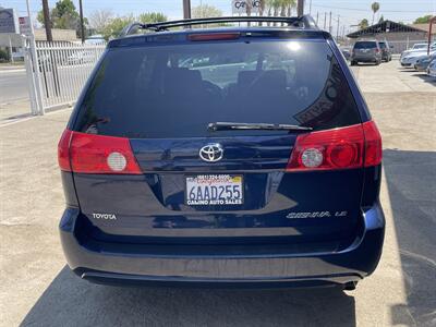 2007 Toyota Sienna LE 7-Passenger   - Photo 5 - Bakersfield, CA 93305