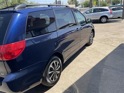 2007 Toyota Sienna LE 7-Passenger   - Photo 4 - Bakersfield, CA 93305