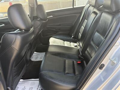 2011 Honda Accord SE   - Photo 8 - Bakersfield, CA 93305
