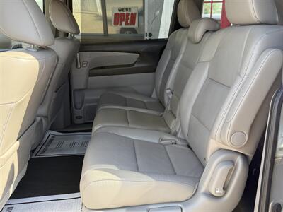 2011 Honda Odyssey EX-L   - Photo 9 - Bakersfield, CA 93305