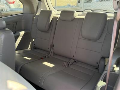 2011 Honda Odyssey EX-L   - Photo 10 - Bakersfield, CA 93305