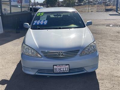 2005 Toyota Camry LE   - Photo 2 - Bakersfield, CA 93305