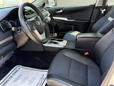 2012 Toyota Camry SE   - Photo 8 - Bakersfield, CA 93305