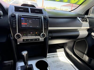 2012 Toyota Camry SE   - Photo 11 - Bakersfield, CA 93305