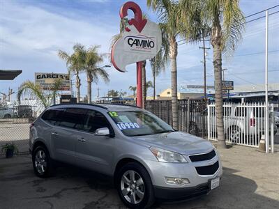 2012 Chevrolet Traverse LT   - Photo 3 - Bakersfield, CA 93305