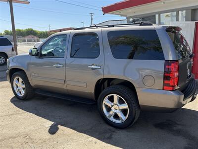 2011 Chevrolet Tahoe LT - Photo 6 - Bakersfield, CA 93305