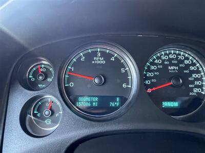 2013 Chevrolet Suburban LT   - Photo 11 - Bakersfield, CA 93305