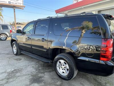 2013 Chevrolet Suburban LT   - Photo 5 - Bakersfield, CA 93305