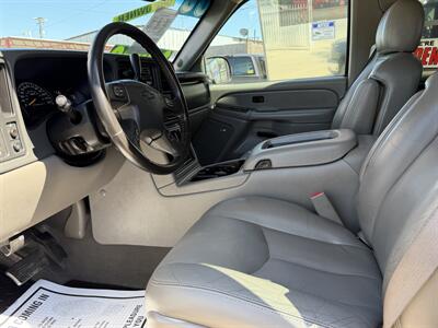 2006 Chevrolet Avalanche LS 1500 - Photo 8 - Bakersfield, CA 93305