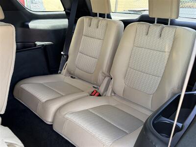 2017 Ford Explorer   - Photo 10 - Bakersfield, CA 93305