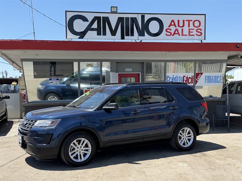 2017 Ford Explorer   - Photo 1 - Bakersfield, CA 93305