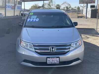 2011 Honda Odyssey EX - Photo 2 - Bakersfield, CA 93305