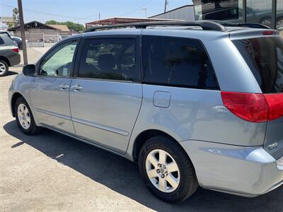 2006 Toyota Sienna LE 7 Passenger   - Photo 7 - Bakersfield, CA 93305