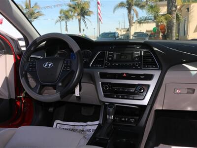 2017 Hyundai SONATA SE - Photo 25 - Santa Maria, CA 93458