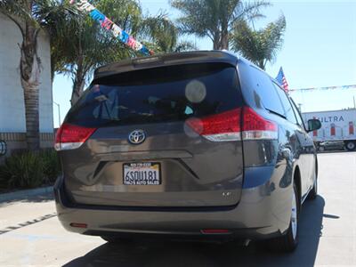 2011 Toyota Sienna LE 8-Passenger   - Photo 9 - Santa Maria, CA 93458