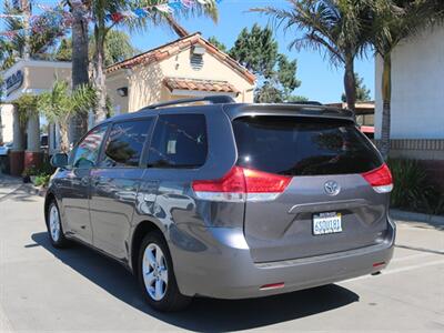 2011 Toyota Sienna LE 8-Passenger   - Photo 17 - Santa Maria, CA 93458