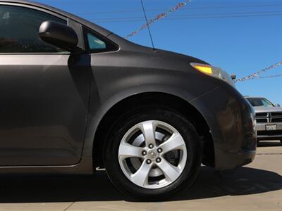 2011 Toyota Sienna LE 8-Passenger   - Photo 10 - Santa Maria, CA 93458