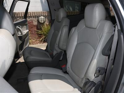 2010 Chevrolet Traverse LT   - Photo 25 - Santa Maria, CA 93458