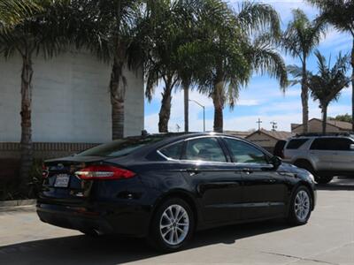 2020 Ford Fusion SE   - Photo 15 - Santa Maria, CA 93458