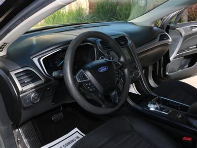 2020 Ford Fusion SE   - Photo 20 - Santa Maria, CA 93458