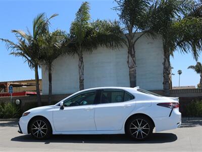 2022 Toyota Camry SE   - Photo 15 - Santa Maria, CA 93458