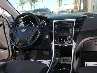 2014 Hyundai SONATA SE - Photo 19 - Santa Maria, CA 93458