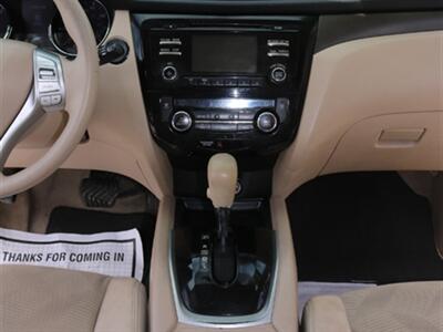 2015 Nissan Rogue SV   - Photo 26 - Santa Maria, CA 93458