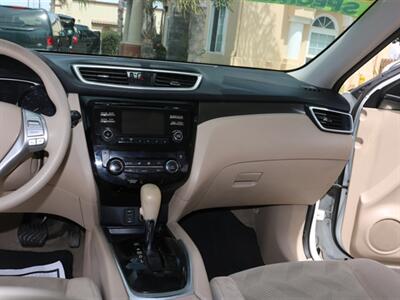 2015 Nissan Rogue SV   - Photo 24 - Santa Maria, CA 93458