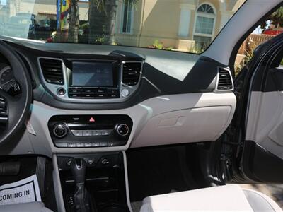 2018 Hyundai TUCSON SE   - Photo 14 - Santa Maria, CA 93458