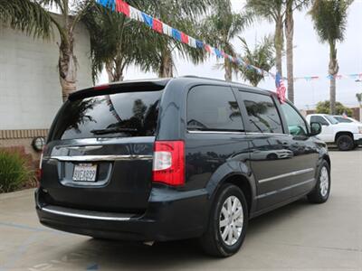 2014 Chrysler Town & Country Touring   - Photo 9 - Santa Maria, CA 93458