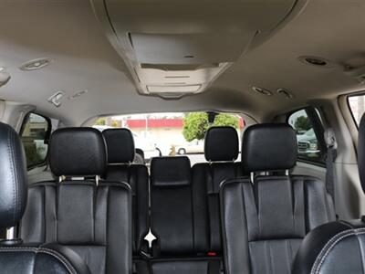 2014 Chrysler Town & Country Touring   - Photo 23 - Santa Maria, CA 93458