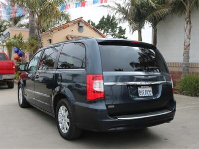 2014 Chrysler Town & Country Touring   - Photo 16 - Santa Maria, CA 93458