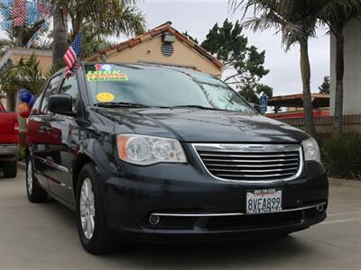 2014 Chrysler Town & Country Touring  