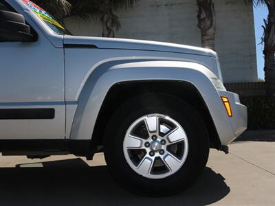 2011 Jeep Liberty Sport   - Photo 12 - Santa Maria, CA 93458