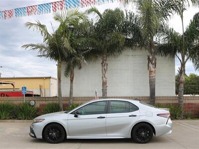 2022 Toyota Camry Hybrid SE Nightshade   - Photo 15 - Santa Maria, CA 93458