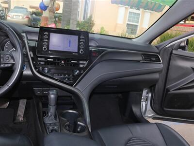 2022 Toyota Camry Hybrid SE Nightshade   - Photo 27 - Santa Maria, CA 93458