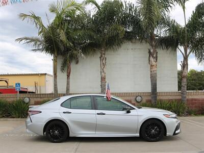2022 Toyota Camry Hybrid SE Nightshade   - Photo 6 - Santa Maria, CA 93458
