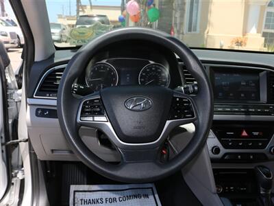 2018 Hyundai ELANTRA SEL   - Photo 28 - Santa Maria, CA 93458