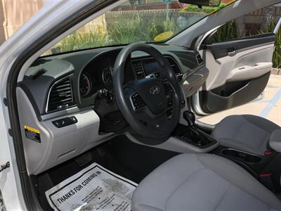 2018 Hyundai ELANTRA SEL   - Photo 17 - Santa Maria, CA 93458